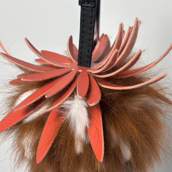 Fluffy Rex Rabbit and Fox Flower Keychain- Brown - Picture 3 of 3